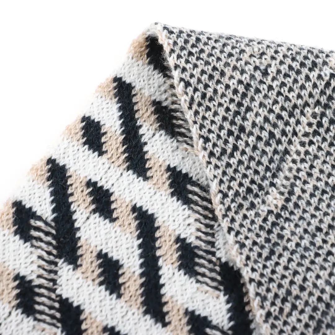 China Yarn for Ladies Vest (Sweater),Men’s Vest (Sweater),Open Cardigan (Sweater) Worsted Spun Regular Yarn Polyester Nylon Acrylic Wool green&white color buy from China wholesaler bulk order at wholesale price free worldwide shipping Alibaba
