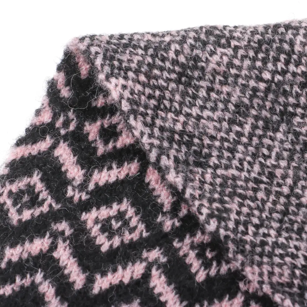 China Yarn  Mossy Yarn Fancy Yarn Nylon Cotton Wool Spandex BLACK pink color buy from China wholesaler bulk order at wholesale price free worldwide shipping Alibaba