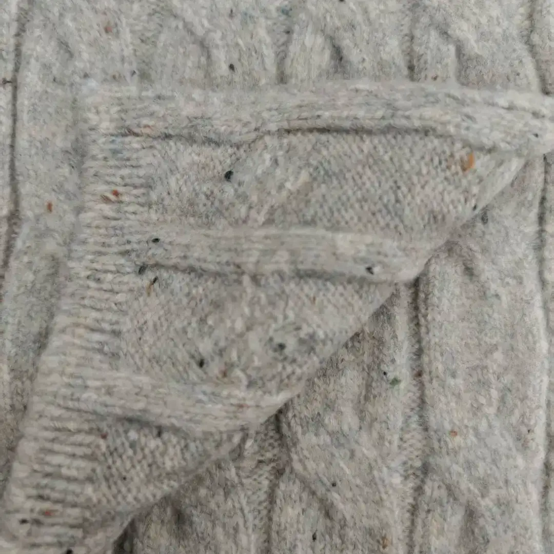 China Yarn for Full-Zipper Cardigan (Sweater),Crew Neck Pullover (Sweater),Polo T-shirt (Sweater),Hoodie  (Sweater) Air Spun Yarn Fancy Yarn Acrylic Nylon Wool Polyester Gray，brown color buy from China wholesaler bulk order at wholesale price free worldwide shipping Alibaba