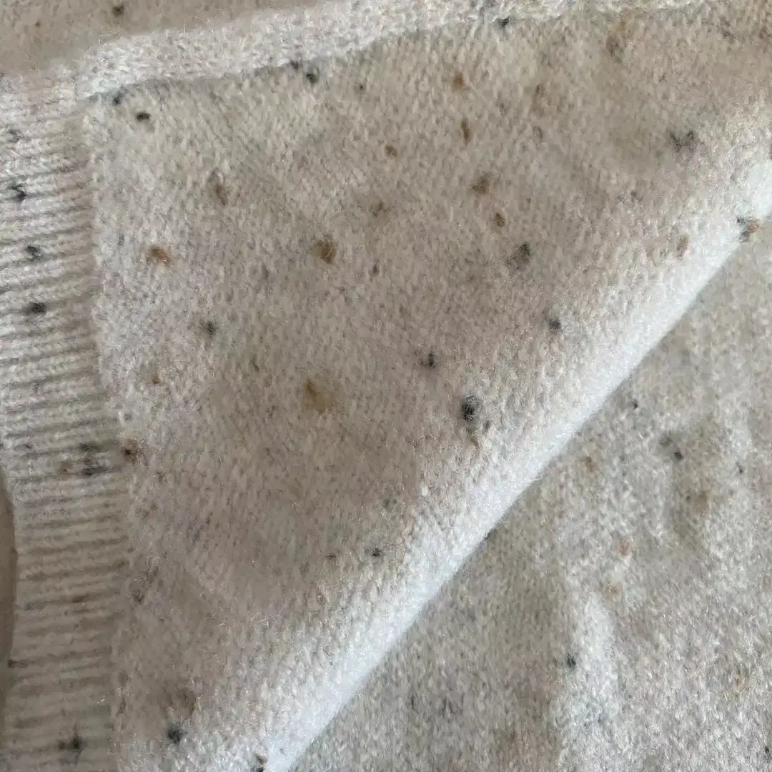 China Yarn for Open Cardigan (Sweater) Mossy Yarn Fancy Yarn Polyester Acrylic Wool Elastane Beige color buy from China wholesaler bulk order at wholesale price free worldwide shipping Alibaba