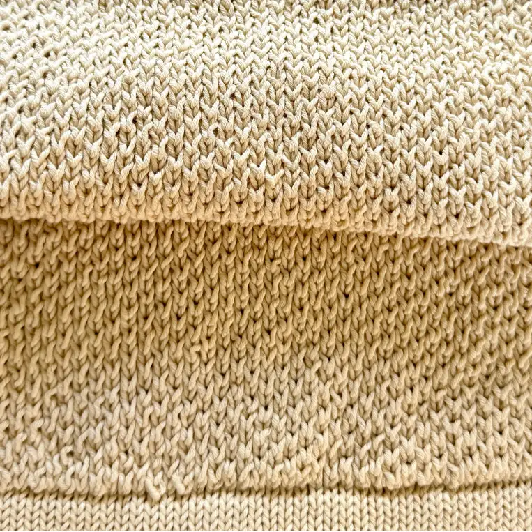China Yarn for Ladies Vest (Sweater),Half-Zipper Cardigan (Sweater),Crew Neck Pullover (Sweater),Dresses (Cardigan Button) (Sweater) Twisted Yarn Twisted Yarn Recycled Cotton white color buy from China wholesaler bulk order at wholesale price free worldwide shipping Alibaba
