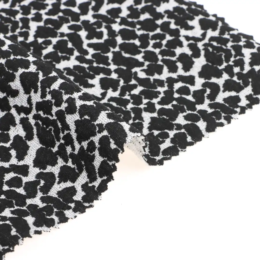 China Fabric for Blouse,Skirt Weft Jacquard Knit Fabric Polyester Spandex Black and White color buy from China wholesaler bulk order at wholesale price free worldwide shipping Alibaba