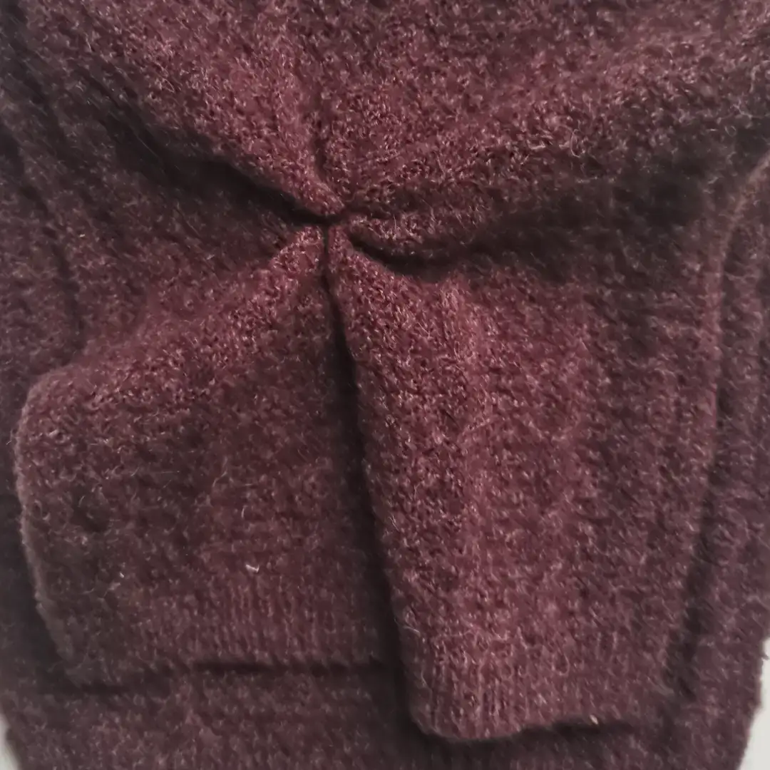 China Yarn for Ladies Vest (Sweater),Open Cardigan (Sweater),Half-Zipper Cardigan (Sweater),Round Neck Pullover (Sweater),Crew Neck Pullover (Sweater),Kids Crew-Neck Cardigan (Sweater),Roll Neck Jumper (Sweater) Mossy Yarn Fancy Yarn Recycled Polyester Nylon Wool Elastane Wine/Black color buy from China wholesaler bulk order at wholesale price free worldwide shipping Alibaba