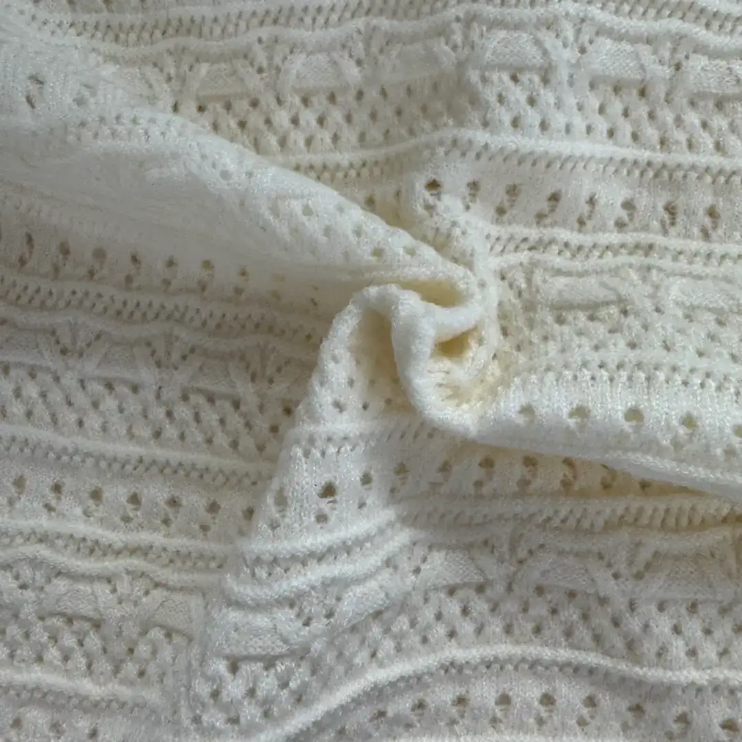 China Yarn for Ladies Vest (Sweater),Crop Top Pullover (Sweater),Dresses (Pullover) (Sweater),Tie-Front Top (Sweater) Core Spun Yarn Regular Yarn Recycled Polyester Polyester Wool Beige color buy from China wholesaler bulk order at wholesale price free worldwide shipping Alibaba