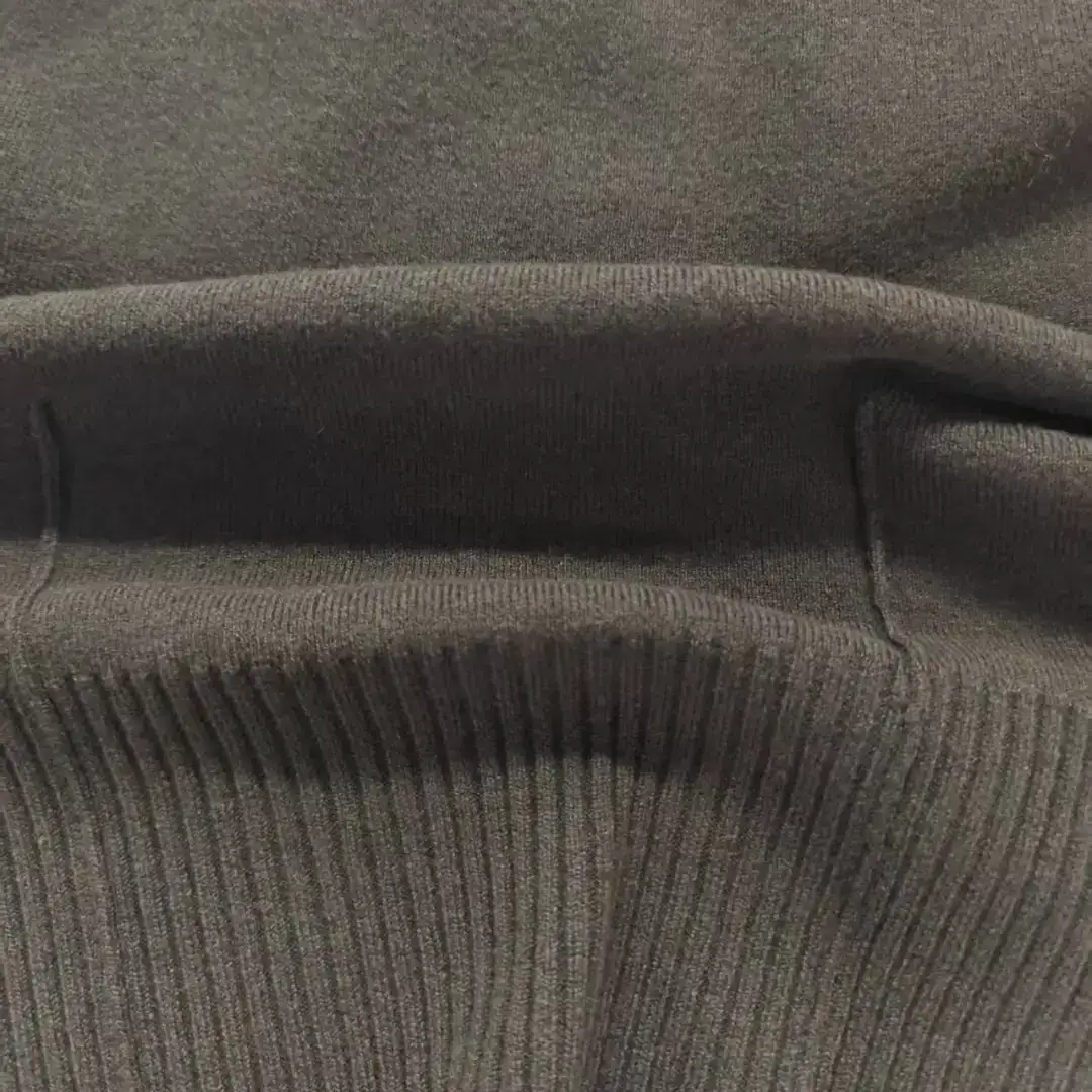 China Yarn for Full-Zipper Cardigan (Sweater),Half-Zipper Cardigan (Sweater),Shirt Half Sleeve Button (Sweater),Shirt Half Sleeve Zipper (Sweater) Mossy Yarn Fancy Yarn Recycled Polyester Acrylic Spandex brown color buy from China wholesaler bulk order at wholesale price free worldwide shipping Alibaba