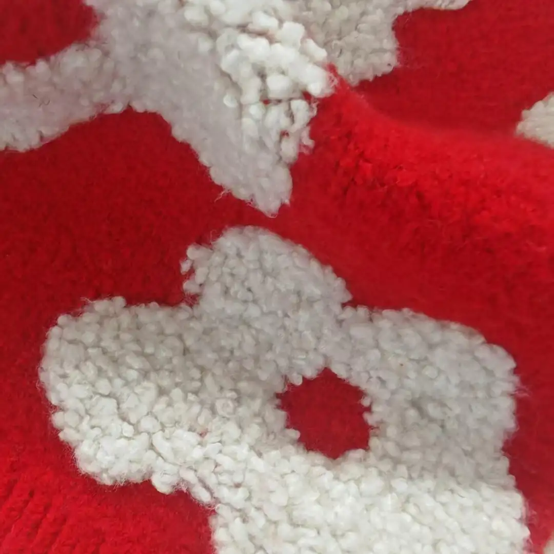China Yarn for Shirt Long Sleeve Button (Sweater),Shirt Long Sleeve Zipper (Sweater),Shirt Half Sleeve Button (Sweater),Shirt Half Sleeve Zipper (Sweater) Mossy Yarn Fancy Yarn Cotton Rayon Polyester Spandex Red，White color buy from China wholesaler bulk order at wholesale price free worldwide shipping Alibaba