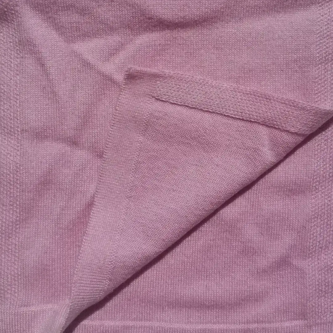 China Yarn for Ladies Vest (Sweater),Round Neck Pullover (Sweater),Roll Neck Jumper (Sweater) Semi-Worsted Spun Regular Yarn Tencel Spun Silk Re-nylon Rose purle color buy from China wholesaler bulk order at wholesale price free worldwide shipping Alibaba