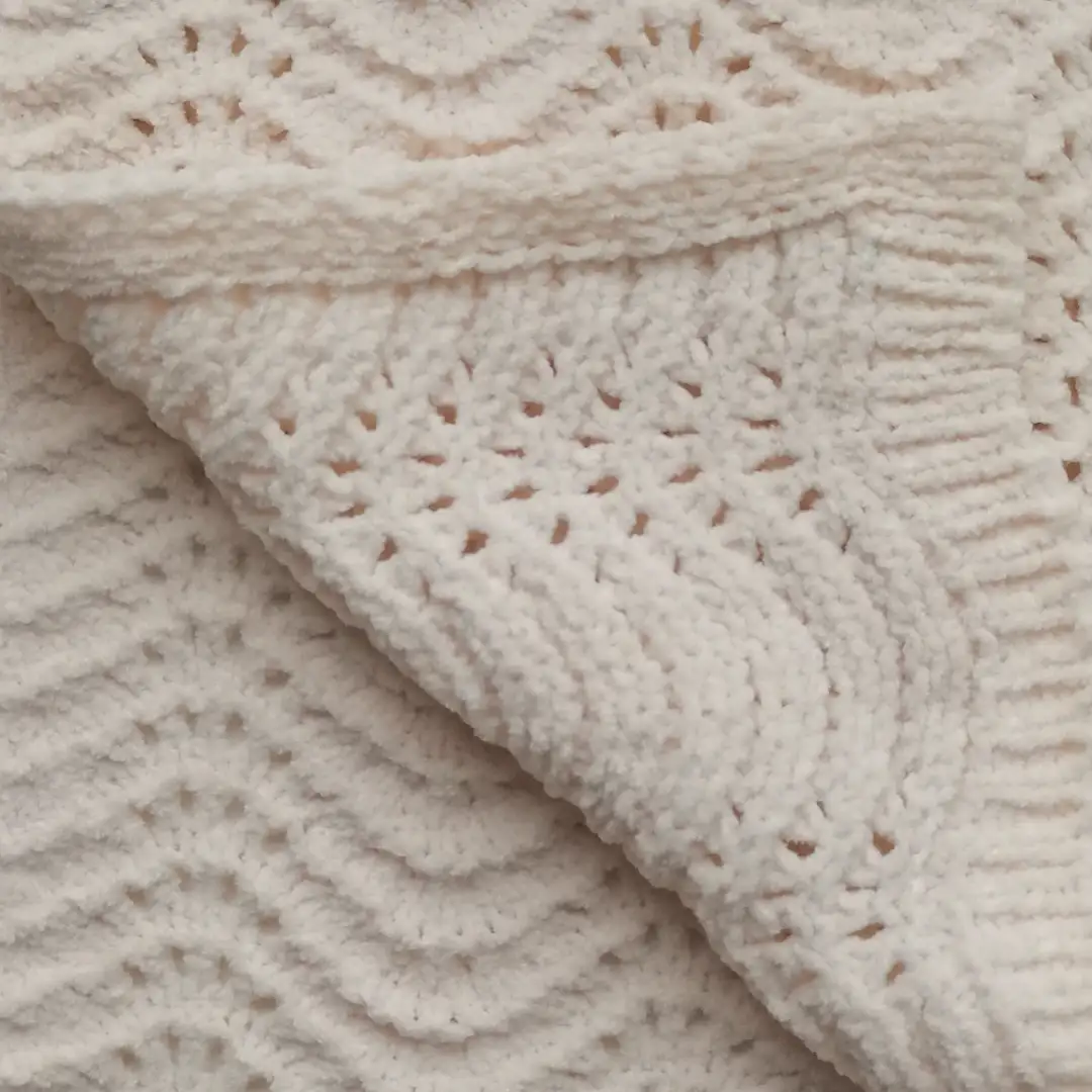 China Yarn for Ladies Vest (Sweater),Men’s Vest (Sweater),Knitted Jacket (Sweater),Round Neck Pullover (Sweater),Crew Neck Pullover (Sweater) Matt Chenille Fancy Yarn Polyester 11-0809tcx Cream color buy from China wholesaler bulk order at wholesale price free worldwide shipping Alibaba