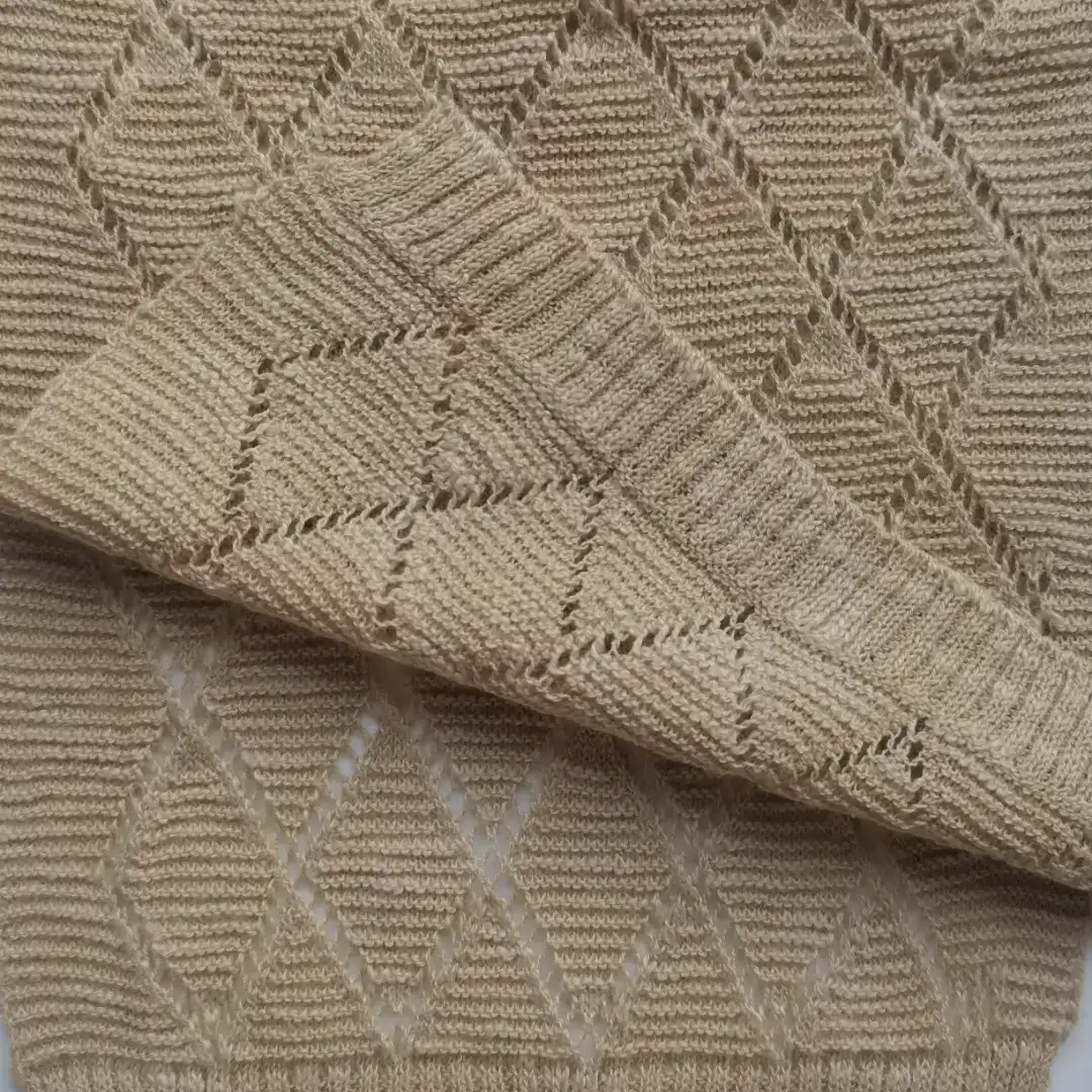 China Yarn for Ladies Vest (Sweater),Half-Zipper Cardigan (Sweater),Shirt Long Sleeve Zipper (Sweater),Shirt Half Sleeve Button (Sweater) Slub Yarn Fancy Yarn Linen Cotton Beige/Blue color buy from China wholesaler bulk order at wholesale price free worldwide shipping Alibaba