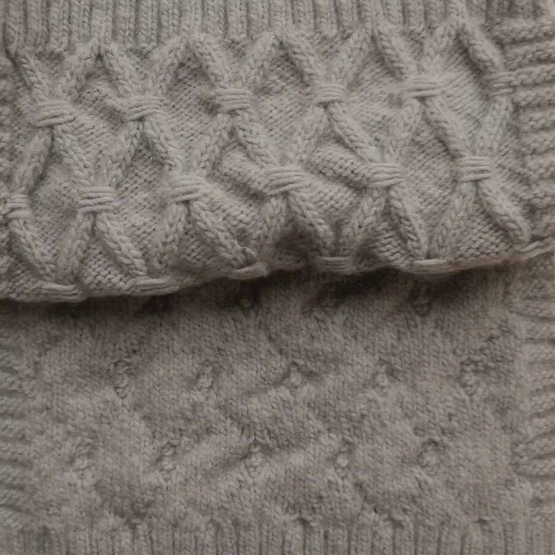 China Yarn for Ladies Vest (Sweater),Open Cardigan (Sweater),Half-Zipper Cardigan (Sweater),Knitted Jacket (Sweater),Round Neck Pullover (Sweater),Roll Neck Jumper (Sweater) Air Spun Yarn Fancy Yarn Recycled Polyester Acrylic Wool Camel color buy from China wholesaler bulk order at wholesale price free worldwide shipping Alibaba