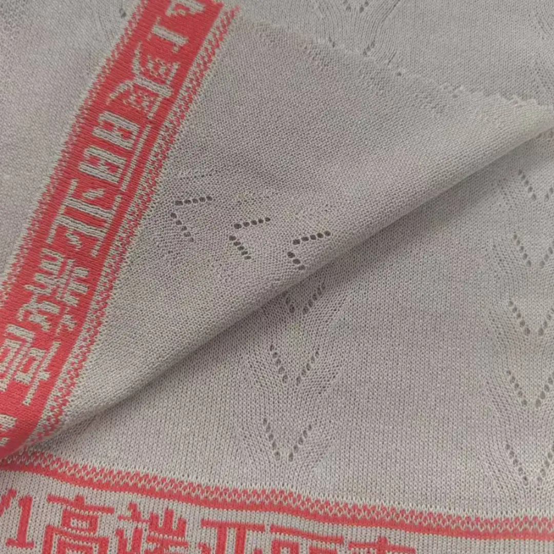 China Yarn for T-shirt (Sweater),Polo T-shirt (Sweater),Hoodie  (Sweater),Dresses (Cardigan Open) (Sweater) Worsted Spun Regular Yarn Viscose Polyester Gray color buy from China wholesaler bulk order at wholesale price free worldwide shipping Alibaba