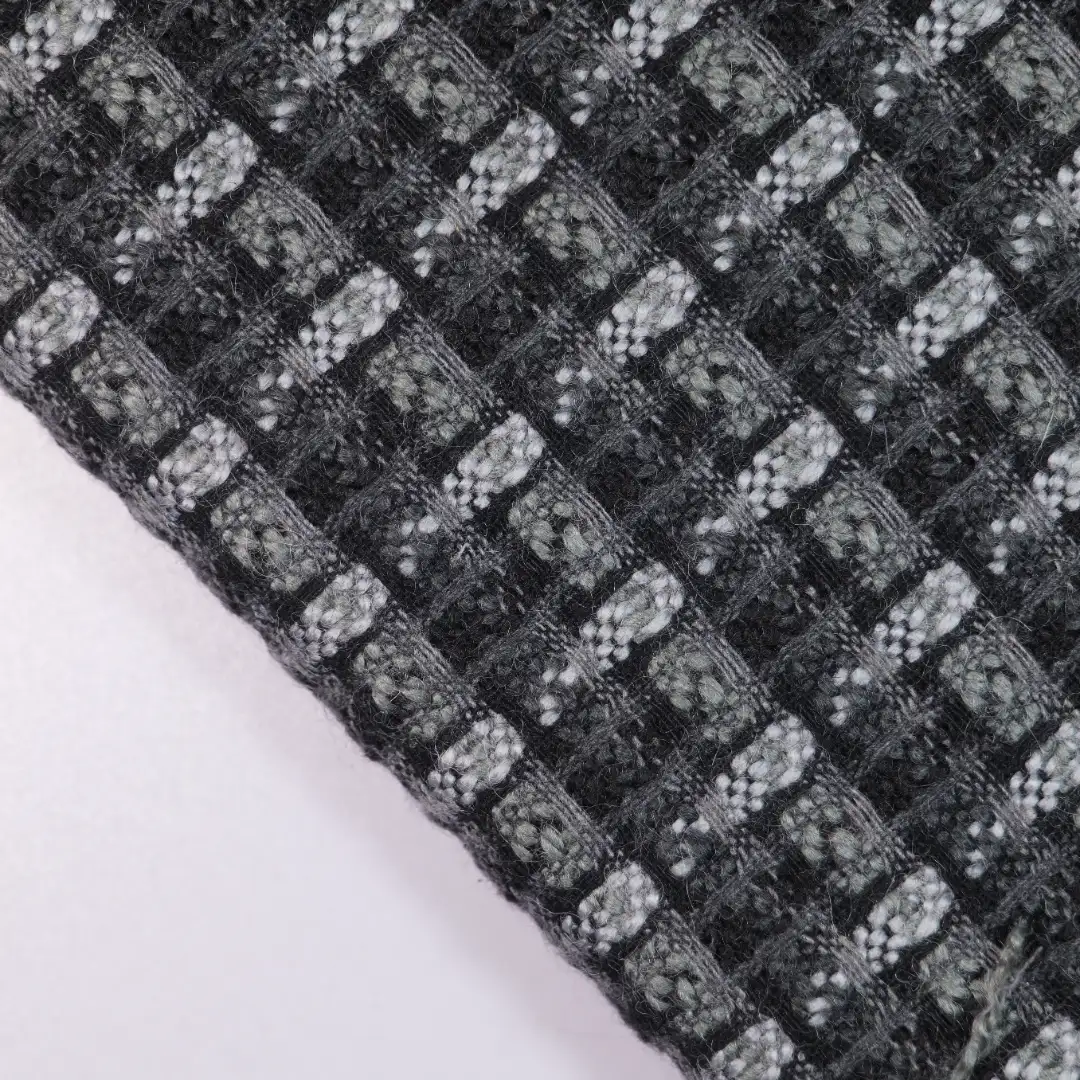 China Fabric for Jackets,Overcoat Chanel-Style Fabric Woolen Polyester Wool BLACK WHITE color buy from China wholesaler bulk order at wholesale price free worldwide shipping Alibaba