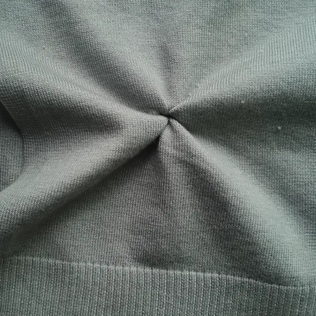 China Yarn for Ladies Vest (Sweater),Dresses (Cardigan Button) (Sweater),Kids Button Cami Top (Sweater),Back Button Strappy Vest (Sweater),Kids Scalloped Hemline Vest (Sweater) Core Spun Yarn Regular Yarn Polyester Viscose Nylon Green color buy from China wholesaler bulk order at wholesale price free worldwide shipping Alibaba