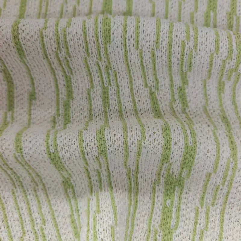 China Yarn for Hoodie  (Sweater),Dresses (Cardigan Open) (Sweater),Women's Pants (Sweater),Skirt (Sweater) Core Spun Yarn Regular Yarn Recycled Polyester Green，White color buy from China wholesaler bulk order at wholesale price free worldwide shipping Alibaba