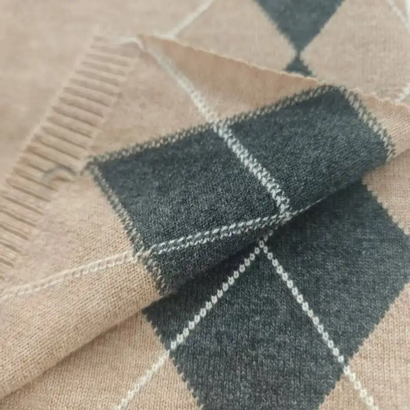 China Yarn for Full-Zipper Cardigan (Sweater),Half-Zipper Cardigan (Sweater),Shirt Long Sleeve Button (Sweater),Polo T-shirt (Sweater) Semi-Worsted Spun Regular Yarn Wool brown color buy from China wholesaler bulk order at wholesale price free worldwide shipping Alibaba
