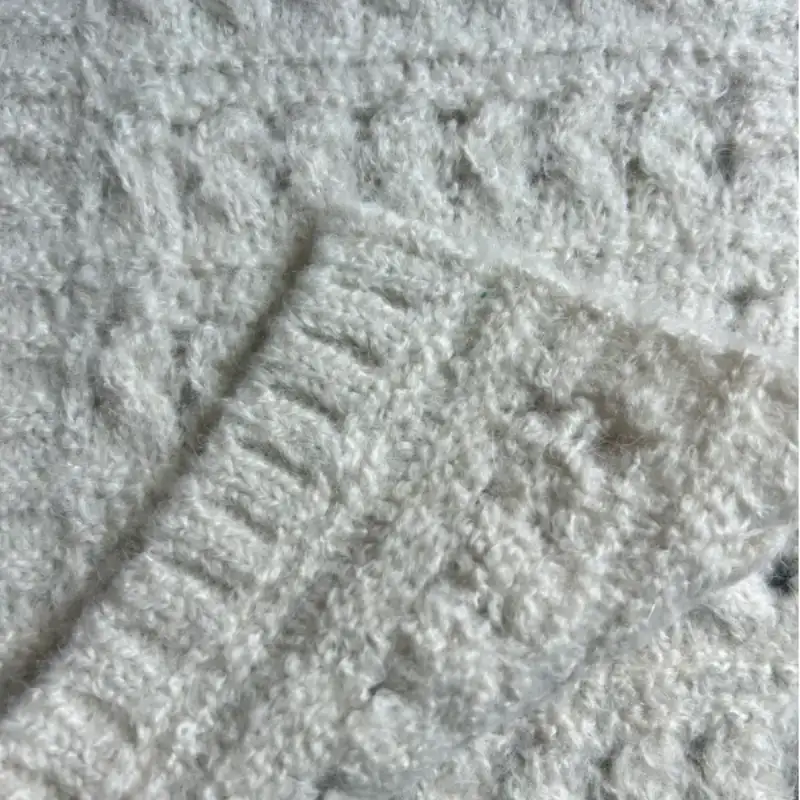 China Yarn for Ladies Vest (Sweater),Men’s Vest (Sweater),Open Cardigan (Sweater),Round Neck Pullover (Sweater),Women's Pants (Sweater) Mossy Yarn Fancy Yarn Acrylic Polyester Nylon Alpaca Merino Wool Spandex 米白 color buy from China wholesaler bulk order at wholesale price free worldwide shipping Alibaba