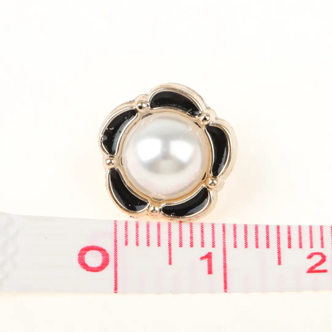 White 1 holes Plastic Button for Overcoat buy garments accessories in bulk from China wholesaler at wholesale price free worldwide shipping Alibaba