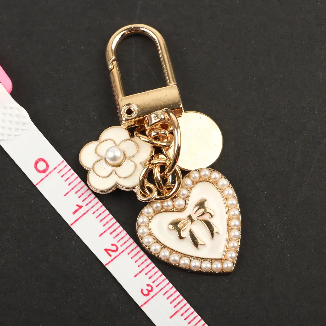 White  Ornaments Other Trims for Bag buy garments accessories in bulk from China wholesaler at wholesale price free worldwide shipping Alibaba