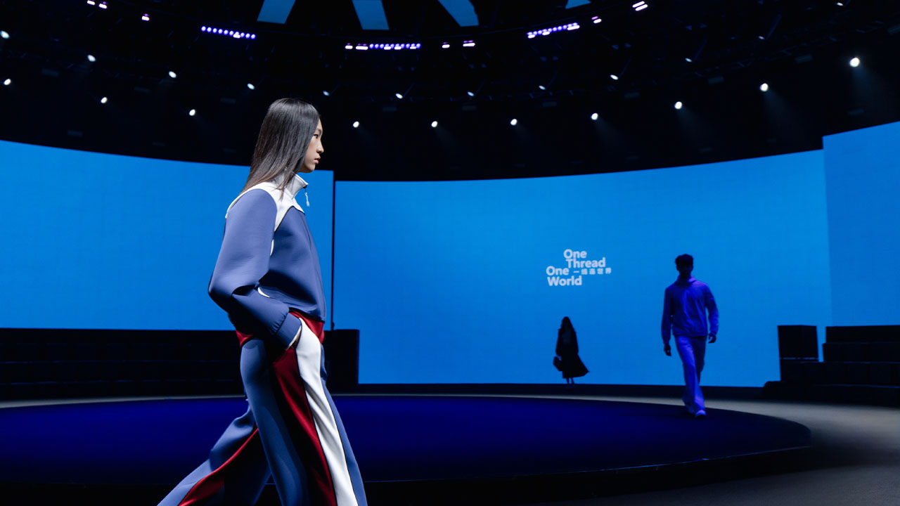 Threadify launched new product design at 2026AW Keqiao Fashion Week autumn winter collection with blue theme color