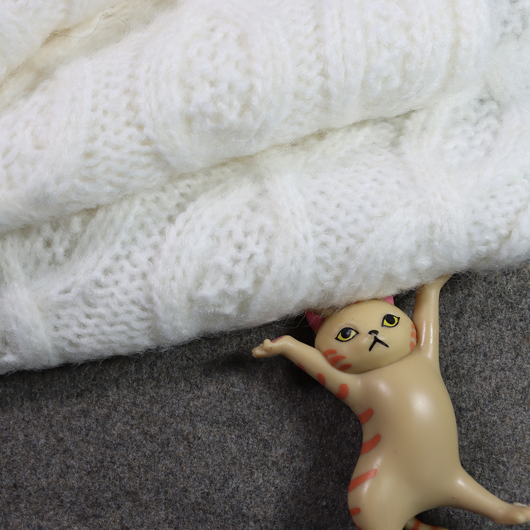 China Yarn for Hoodie  (Sweater),Polo T-shirt (Sweater), Full-Zipper Cardigan (Sweater) Air Spun Yarn Fancy Yarn Acrylic Recycled Polyester White color buy from China wholesaler bulk order at wholesale price free worldwide shipping Alibaba