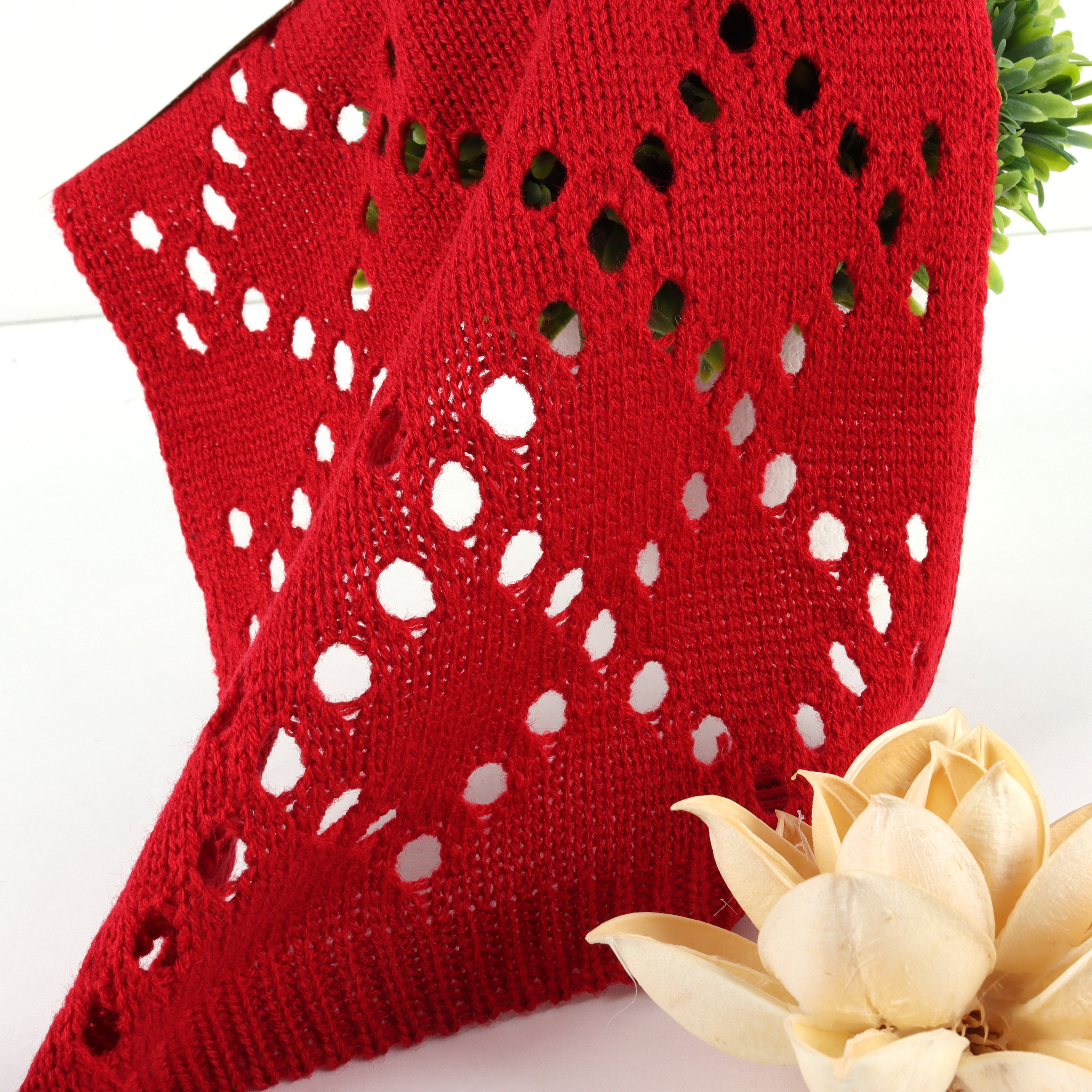 China Yarn for Dresses (Cardigan Open) (Sweater),Crop Top Pullover (Sweater) Ring Spun Regular Yarn Acrylic Red color buy from China wholesaler bulk order at wholesale price free worldwide shipping Alibaba