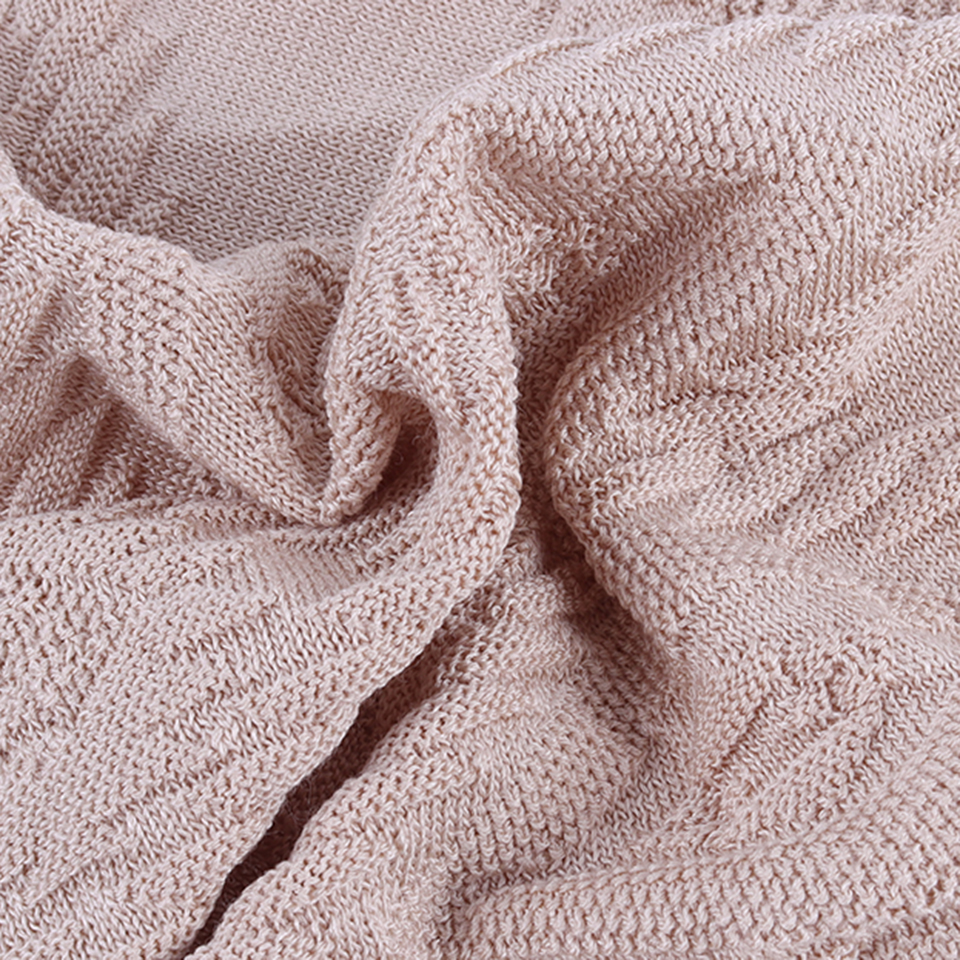 China Yarn for Hoodie  (Sweater),Polo T-shirt (Sweater), Shirt Long Sleeve Button (Sweater) Semi-Worsted Spun Regular Yarn Viscose Polyester Beige color buy from China wholesaler bulk order at wholesale price free worldwide shipping Alibaba