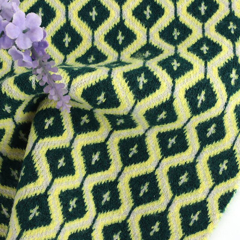 China Yarn for Hoodie  (Sweater),Polo T-shirt (Sweater), Full-Zipper Cardigan (Sweater) Core Spun Yarn Regular Yarn Recycled Polyester PBT Nylon Green color buy from China wholesaler bulk order at wholesale price free worldwide shipping Alibaba