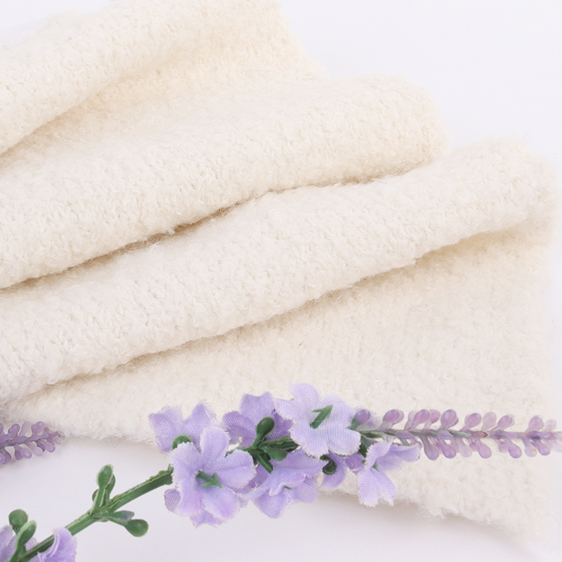 China Yarn for Half-Zipper Cardigan (Sweater),Knitted Jacket (Sweater),Knitted Trousers (Sweater) Boucle Yarn Fancy Yarn Polyester Recycled Polyester Spandex Off White color buy from China wholesaler bulk order at wholesale price free worldwide shipping Alibaba