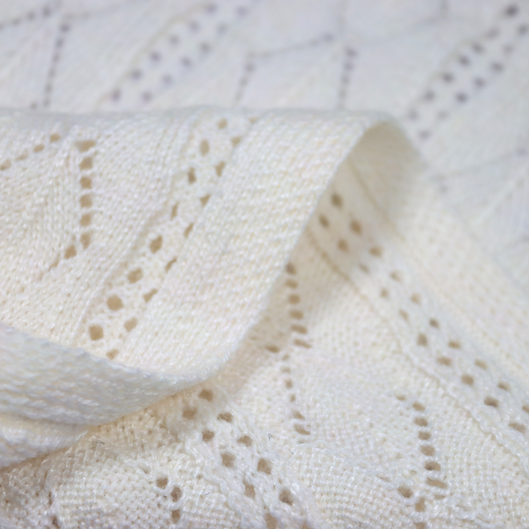 China Yarn for Shirt Long Sleeve Button (Sweater),Crew Neck Pullover (Sweater),Polo T-shirt (Sweater) Core Spun Yarn Regular Yarn Polyester Nylon Beige color buy from China wholesaler bulk order at wholesale price free worldwide shipping Alibaba