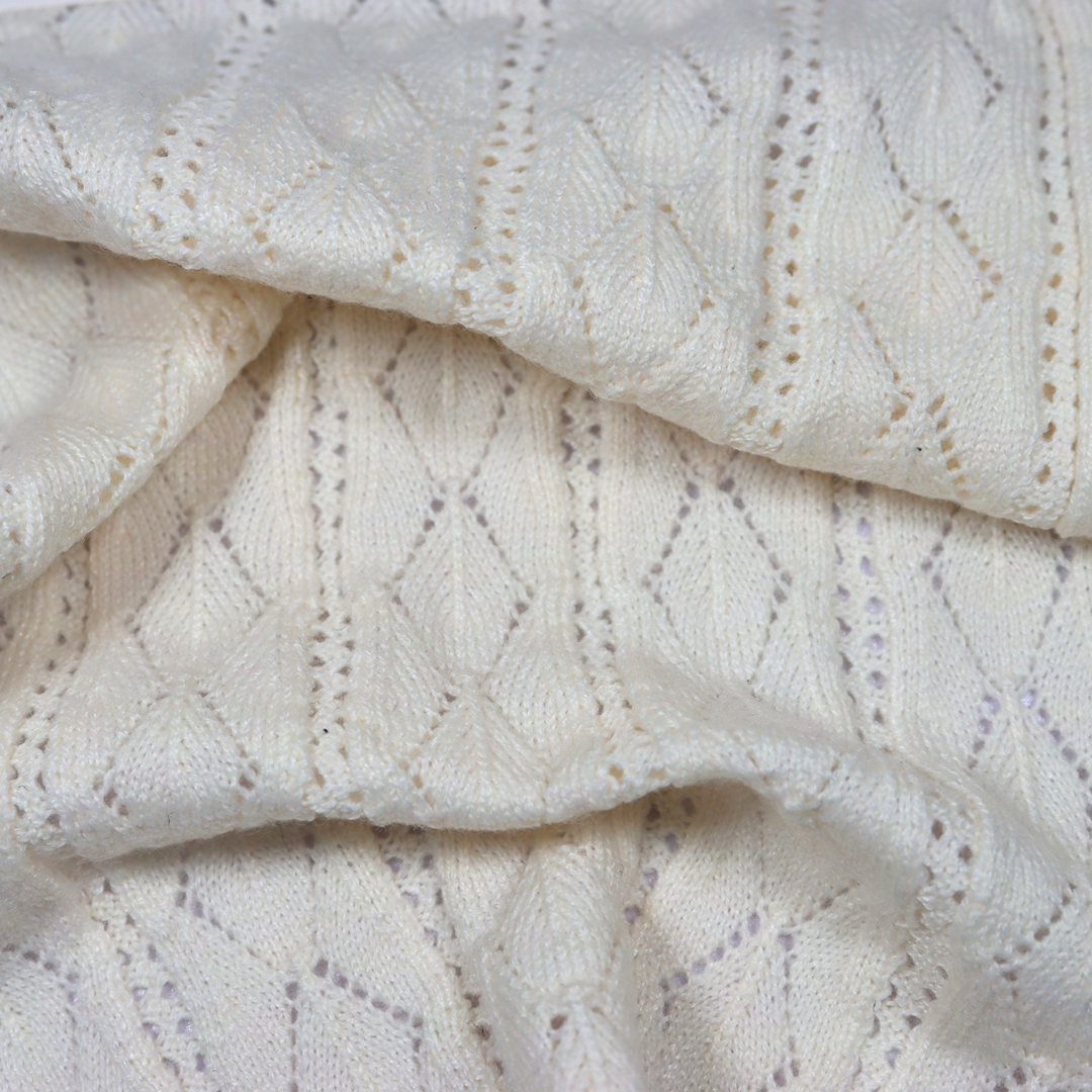 China Yarn for Shirt Long Sleeve Button (Sweater),Crew Neck Pullover (Sweater),Polo T-shirt (Sweater) Core Spun Yarn Regular Yarn Polyester Nylon Beige color buy from China wholesaler bulk order at wholesale price free worldwide shipping Alibaba