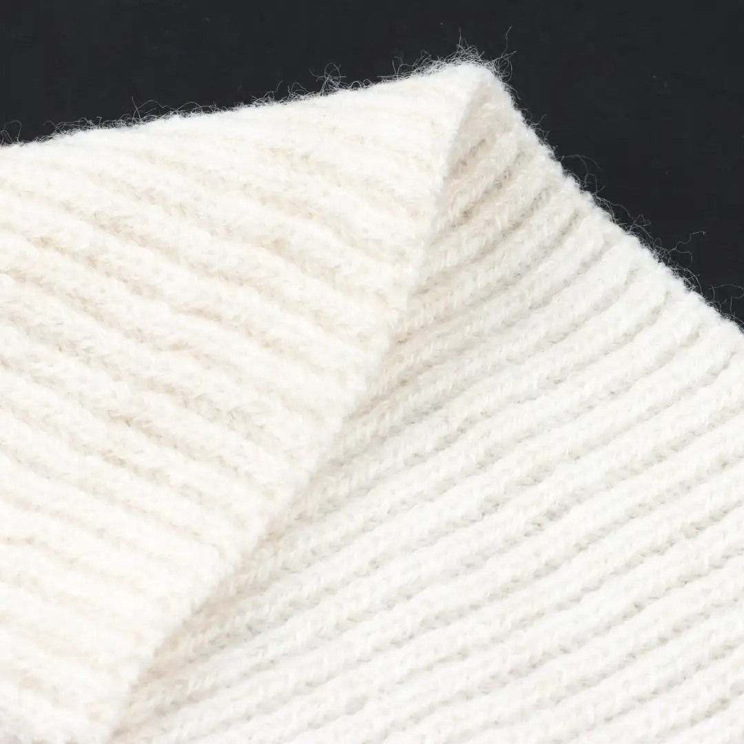 China Yarn for Hoodie  (Sweater),Polo T-shirt (Sweater), Full-Zipper Cardigan (Sweater) Core Spun Yarn Regular Yarn Polyester Nylon white color buy from China wholesaler bulk order at wholesale price free worldwide shipping Alibaba