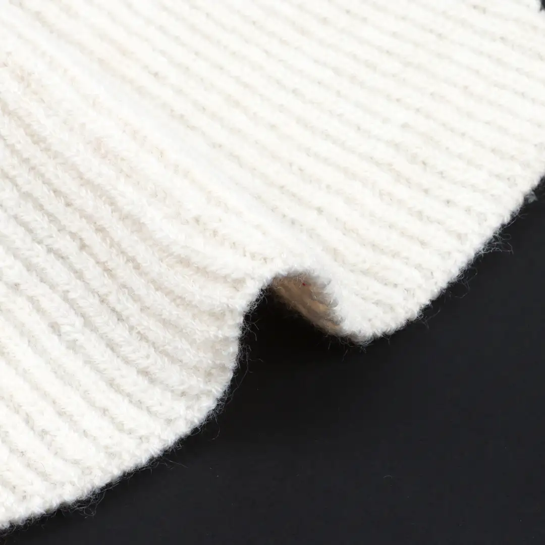 China Yarn for Hoodie  (Sweater),Polo T-shirt (Sweater), Full-Zipper Cardigan (Sweater) Core Spun Yarn Regular Yarn Polyester Nylon white color buy from China wholesaler bulk order at wholesale price free worldwide shipping Alibaba