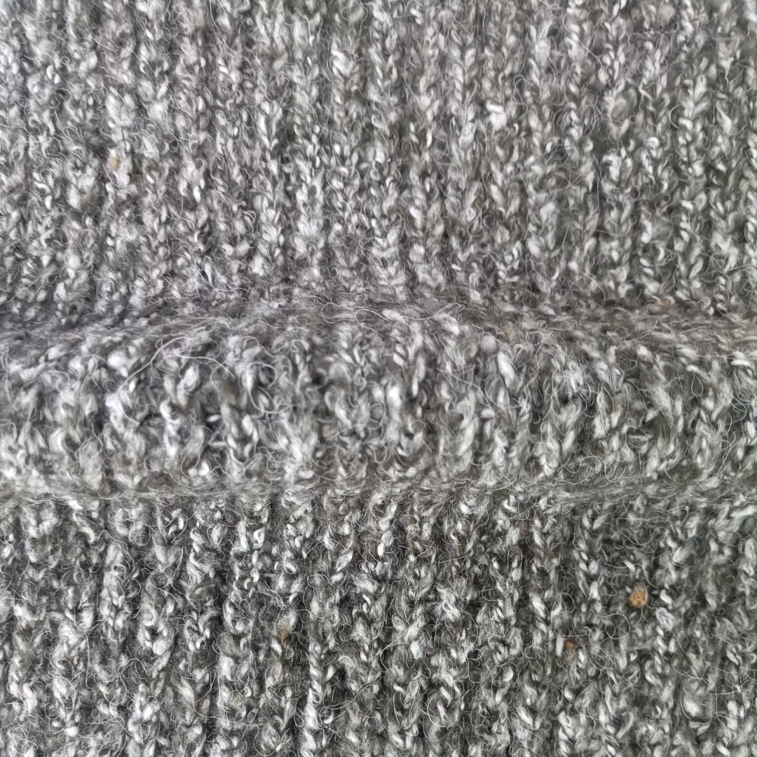 China Yarn for Ladies Vest (Sweater),Men’s Vest (Sweater),Open Cardigan (Sweater),Full-Zipper Cardigan (Sweater),Half-Zipper Cardigan (Sweater),Shirt Long Sleeve Button (Sweater) Mossy Yarn Fancy Yarn Acrylic Cotton Nylon Alpaca dark gray color buy from China wholesaler bulk order at wholesale price free worldwide shipping Alibaba