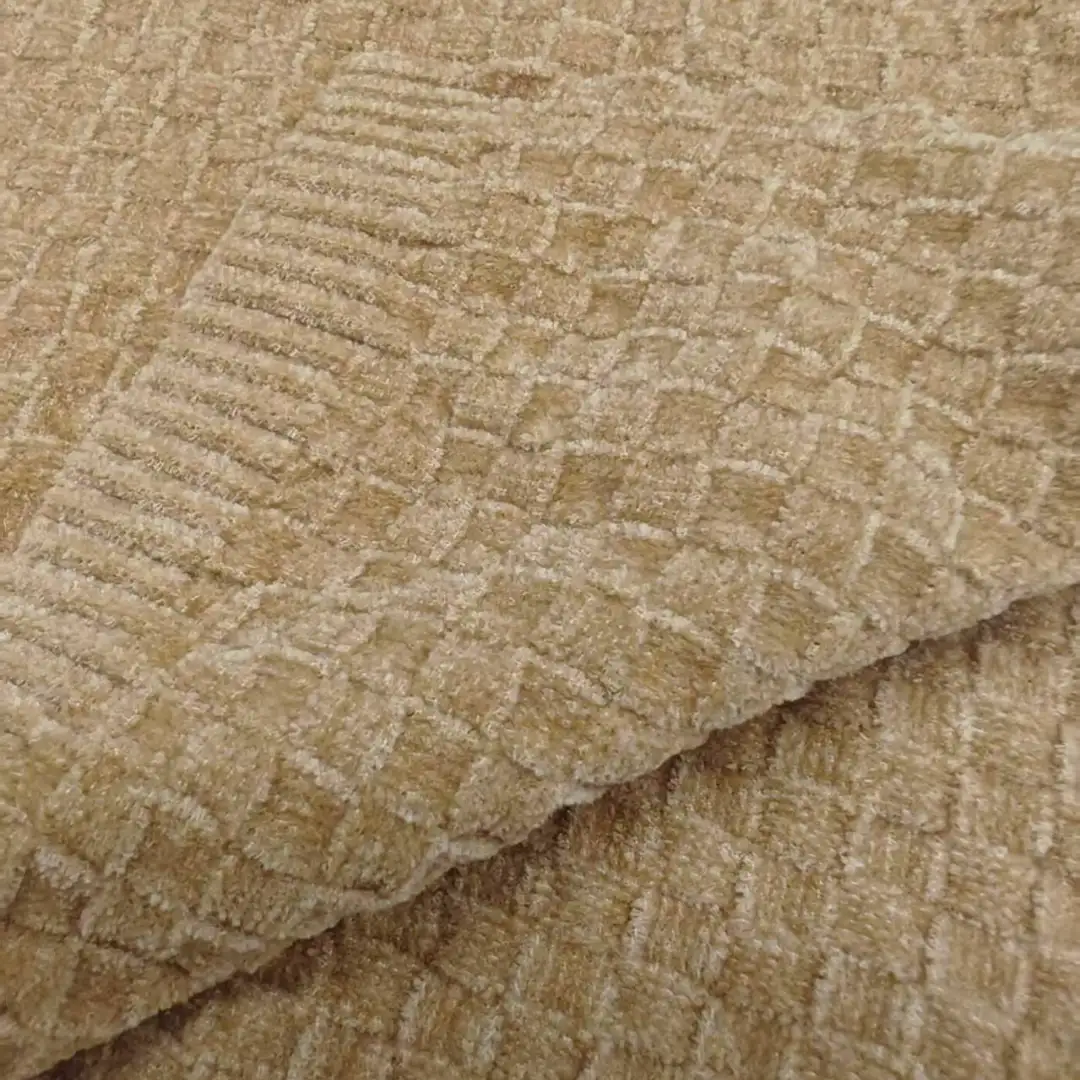 China Yarn for Crop Top Pullover (Sweater),Dresses (Cardigan Open) (Sweater) Matt Chenille Fancy Yarn Polyester deep yellow，deep red color buy from China wholesaler bulk order at wholesale price free worldwide shipping Alibaba