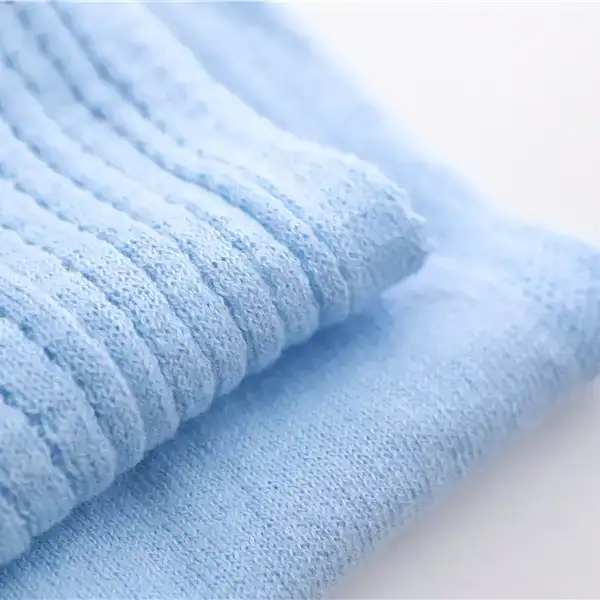 China Yarn for Shirt Long Sleeve Button (Sweater),Polo T-shirt (Sweater),Hoodie  (Sweater) Ring Spun Regular Yarn Cotton Blue color buy from China wholesaler bulk order at wholesale price free worldwide shipping Alibaba