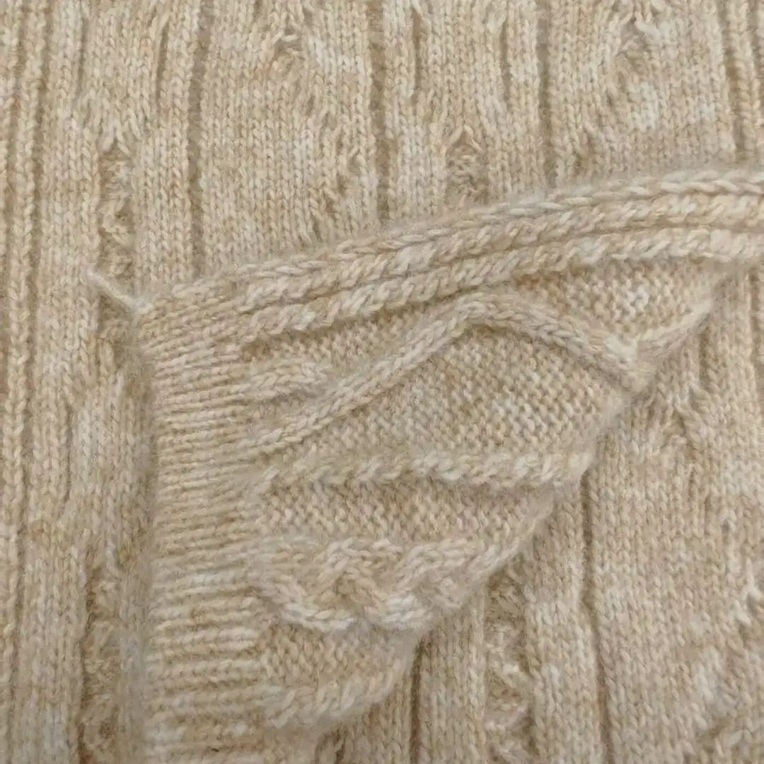 China Yarn for Open Cardigan (Sweater),Half-Zipper Cardigan (Sweater),Crew Neck Pullover (Sweater) Air Spun Yarn Fancy Yarn Polyester Alpaca Wool cream-coloured color buy from China wholesaler bulk order at wholesale price free worldwide shipping Alibaba