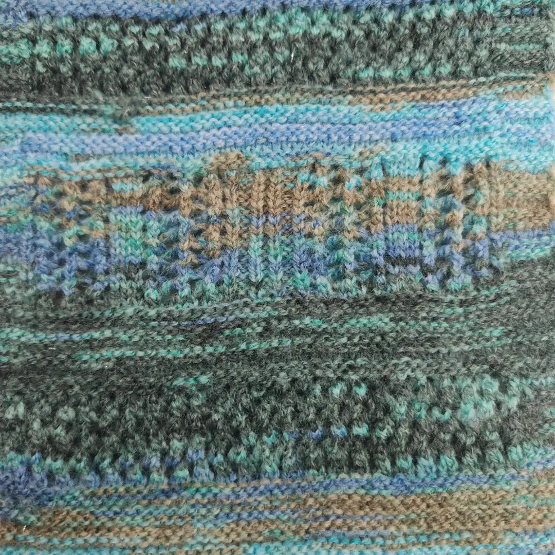 China Yarn for Open Cardigan (Sweater),Round Neck Pullover (Sweater),Hoodie  (Sweater) Core Spun Yarn Regular Yarn Recycled Polyester Acrylic Wool PBT Blue color buy from China wholesaler bulk order at wholesale price free worldwide shipping Alibaba