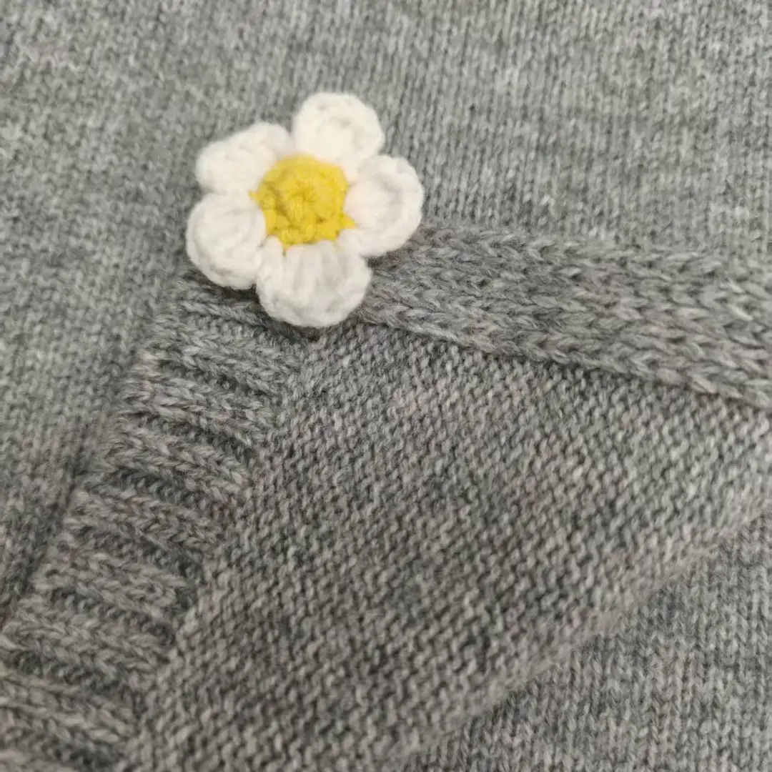 China Yarn for Open Cardigan (Sweater),Full-Zipper Cardigan (Sweater),Shirt Long Sleeve Button (Sweater) Mossy Yarn Fancy Yarn Wool Nylon Gray color buy from China wholesaler bulk order at wholesale price free worldwide shipping Alibaba