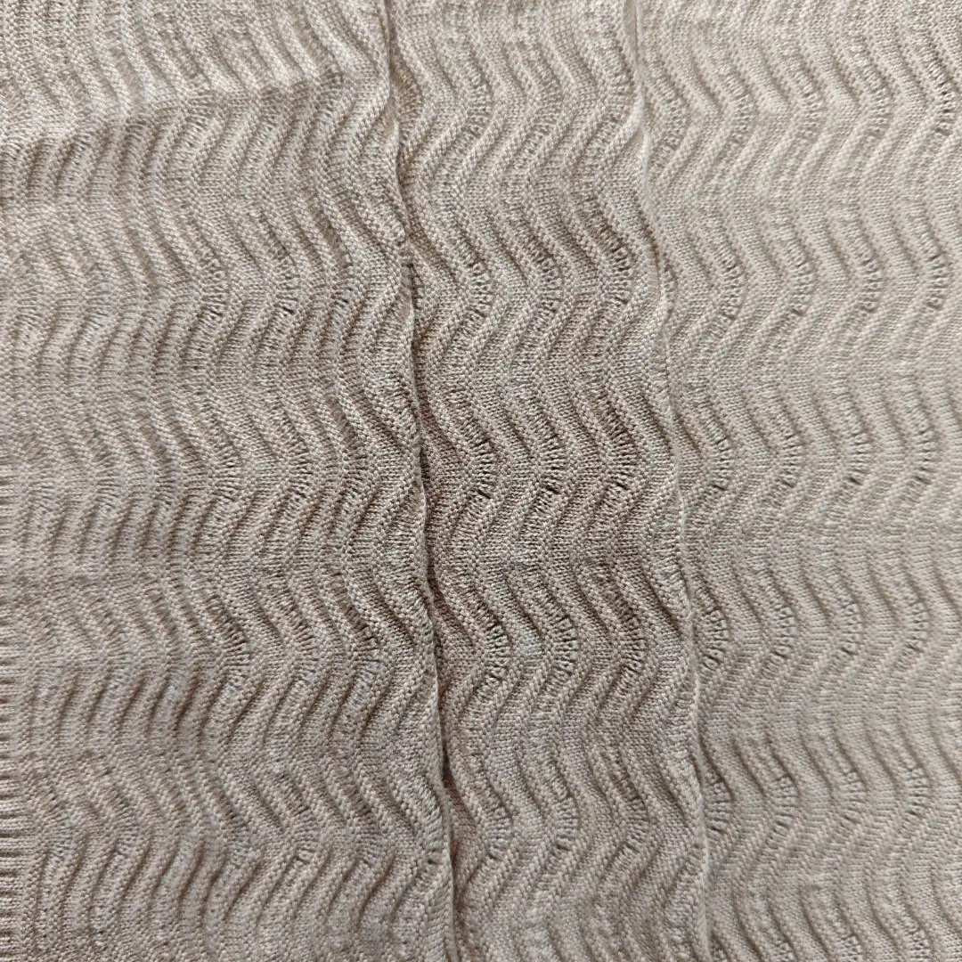 China Yarn for Ladies Vest (Sweater),Men’s Vest (Sweater),Open Cardigan (Sweater),Full-Zipper Cardigan (Sweater),Half-Zipper Cardigan (Sweater),Knitted Jacket (Sweater) Worsted Spun Regular Yarn Viscose multiple, total 288 colors color buy from China wholesaler bulk order at wholesale price free worldwide shipping Alibaba