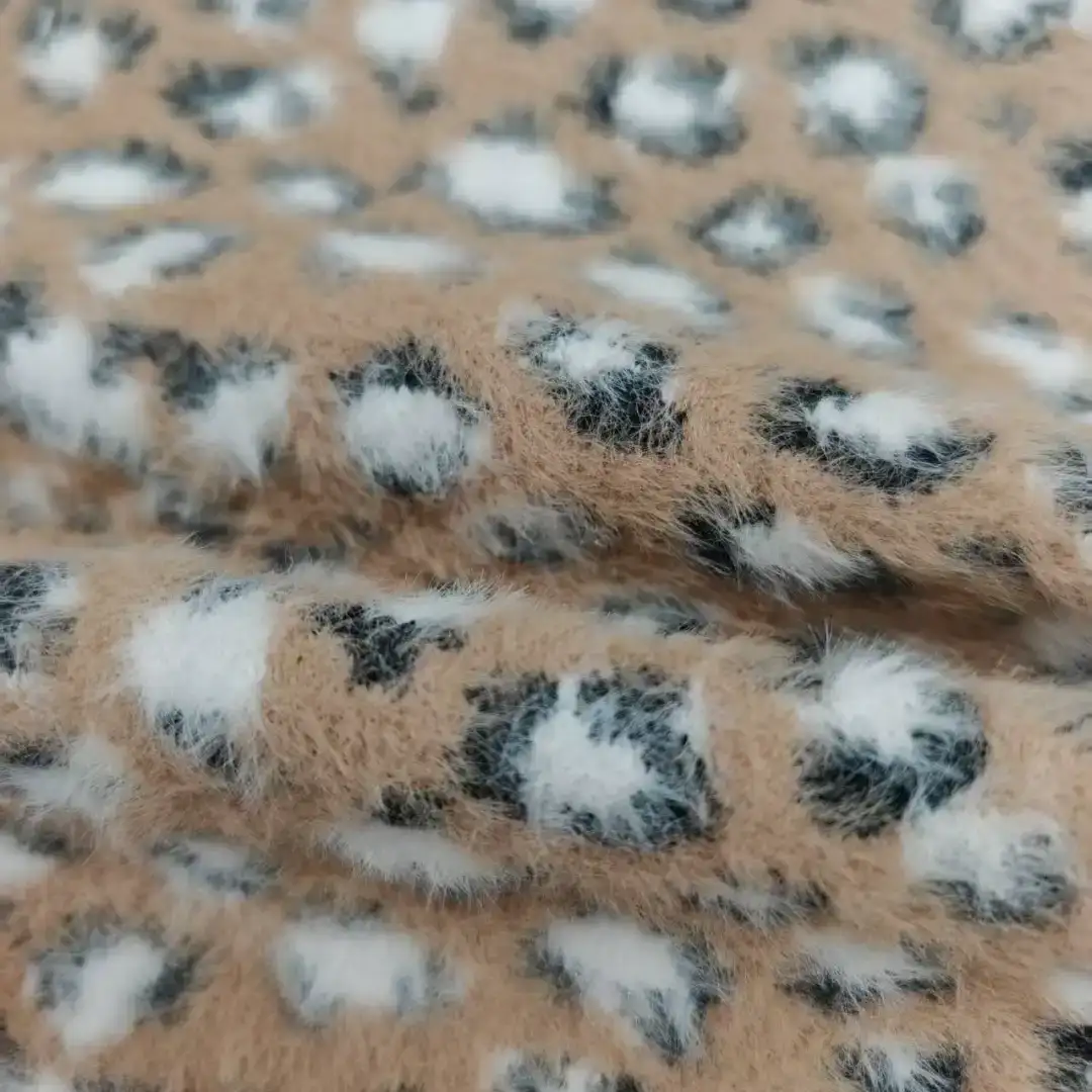 China Yarn for T-shirt (Sweater),Hoodie  (Sweater),Dresses (Cardigan Button) (Sweater),Skirt (Sweater) Cat Feather Yarn Fancy Yarn Nylon Brown and white color buy from China wholesaler bulk order at wholesale price free worldwide shipping Alibaba