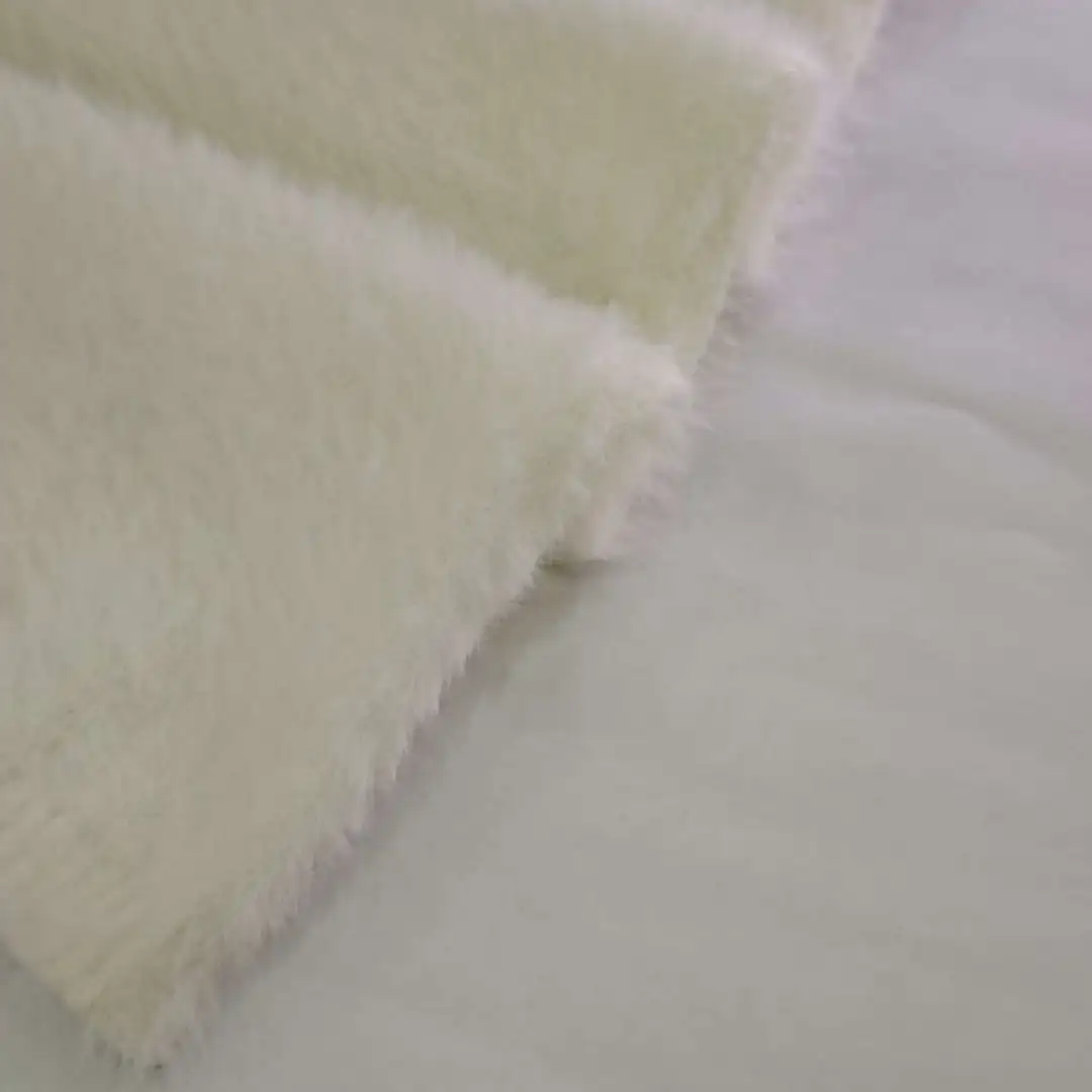 China Yarn for Blouse,Skirt,Ladies Vest (Sweater),Loungewear Feather Yarn Fancy Yarn Rayon Nylon PBT 本白色 color buy from China wholesaler bulk order at wholesale price free worldwide shipping Alibaba