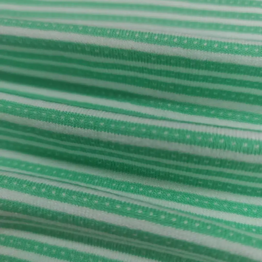 China Yarn for Polo Shirt,Crop Top,Hoodie,Half-Zipper Cardigan (Sweater) Core Spun Yarn Regular Yarn Viscose PBT green&white color buy from China wholesaler bulk order at wholesale price free worldwide shipping Alibaba