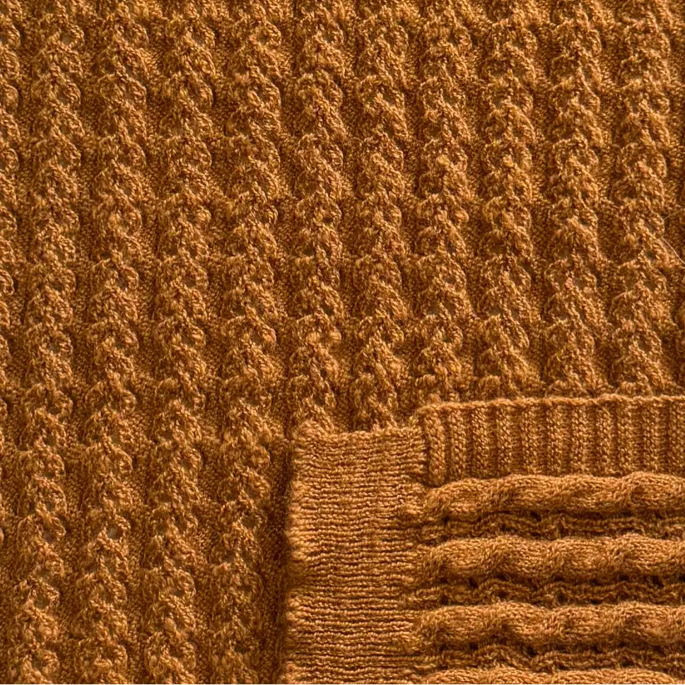 China Yarn for Crew Neck Pullover (Sweater) Ring Spun Regular Yarn Compact Organic Cotton Flax 黄褐色 color buy from China wholesaler bulk order at wholesale price free worldwide shipping Alibaba