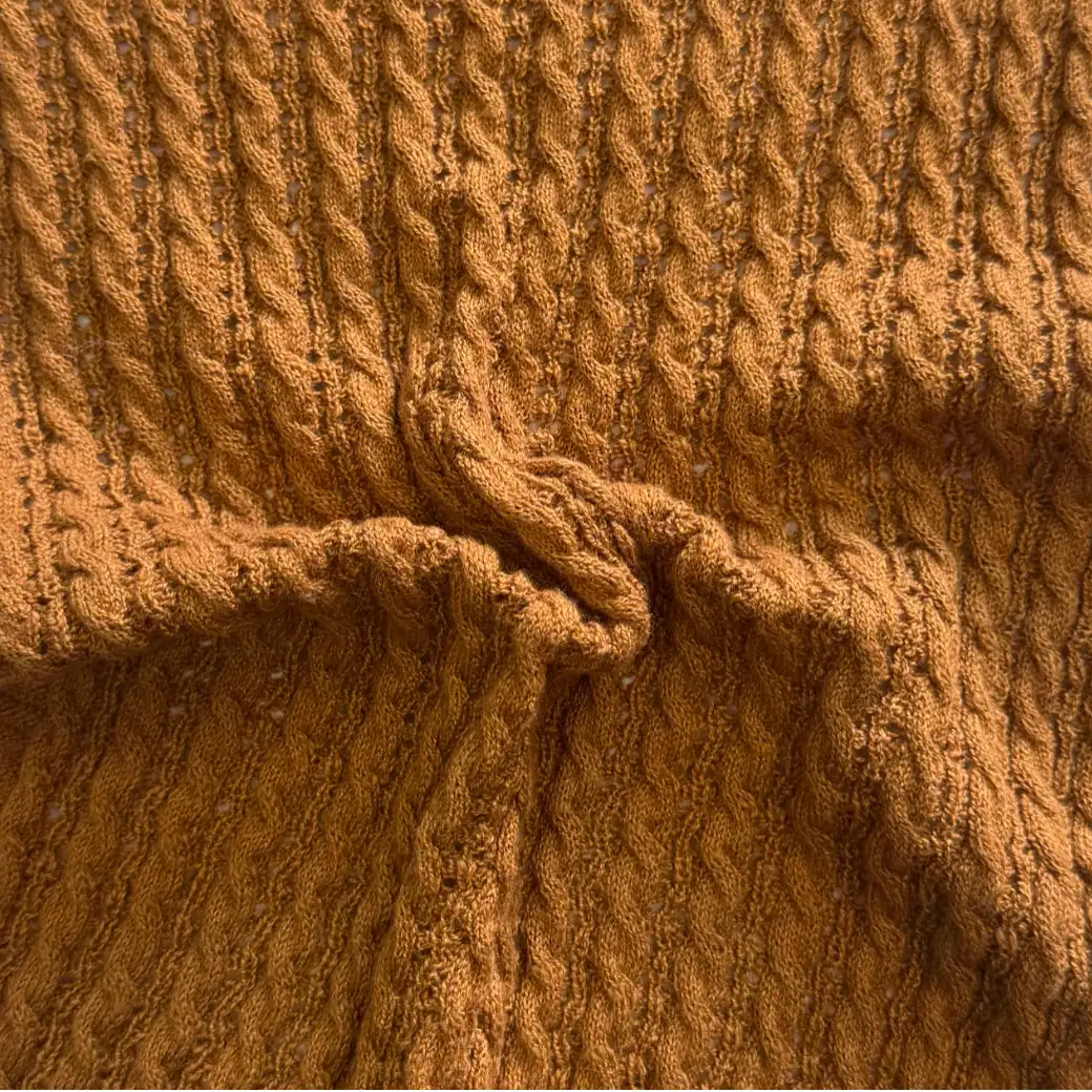 China Yarn for Crew Neck Pullover (Sweater) Ring Spun Regular Yarn Compact Organic Cotton Flax 黄褐色 color buy from China wholesaler bulk order at wholesale price free worldwide shipping Alibaba