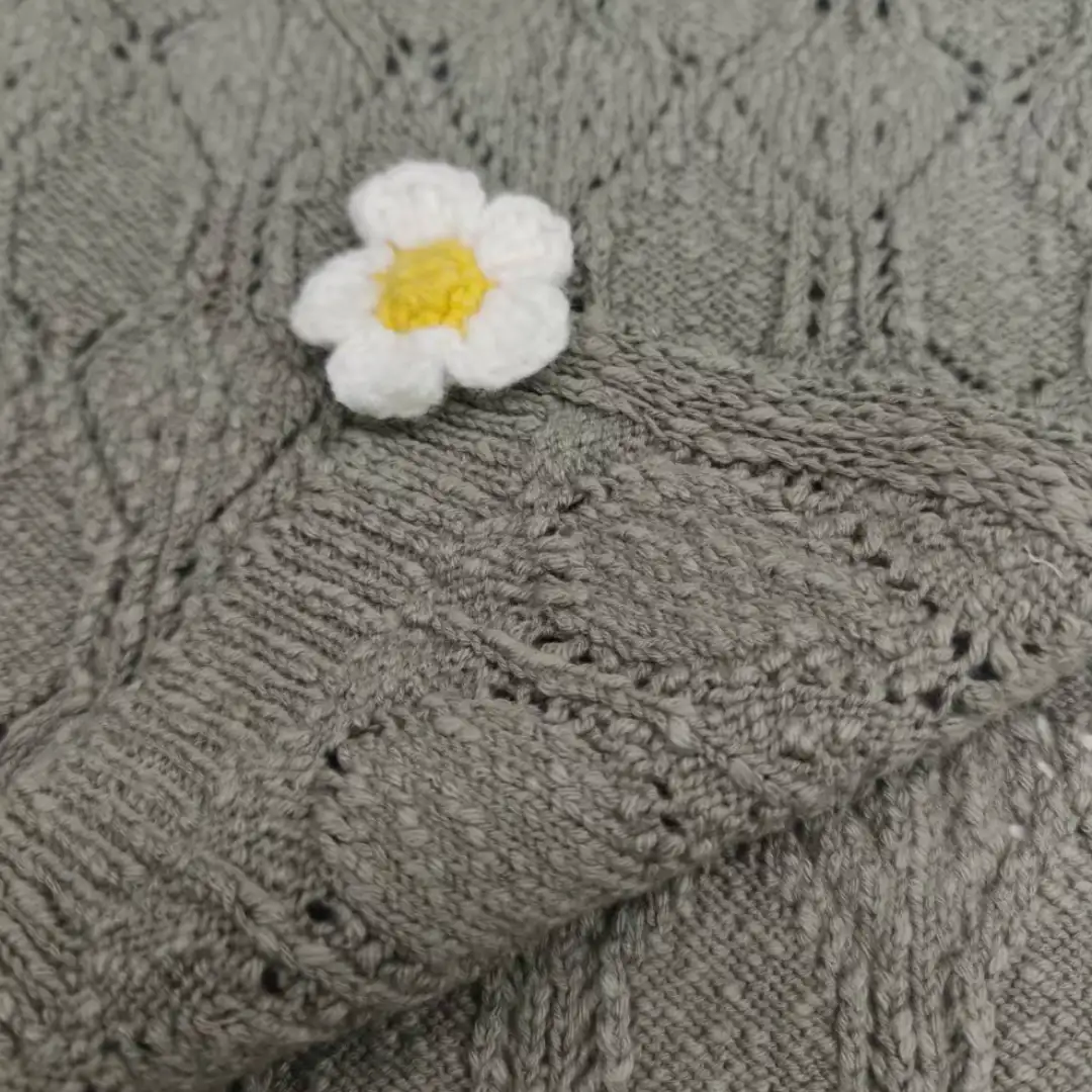 China Yarn for Open Cardigan (Sweater),Full-Zipper Cardigan (Sweater),Half-Zipper Cardigan (Sweater),Shirt Long Sleeve Button (Sweater) Ring Spun Regular Yarn Cotton light green color buy from China wholesaler bulk order at wholesale price free worldwide shipping Alibaba