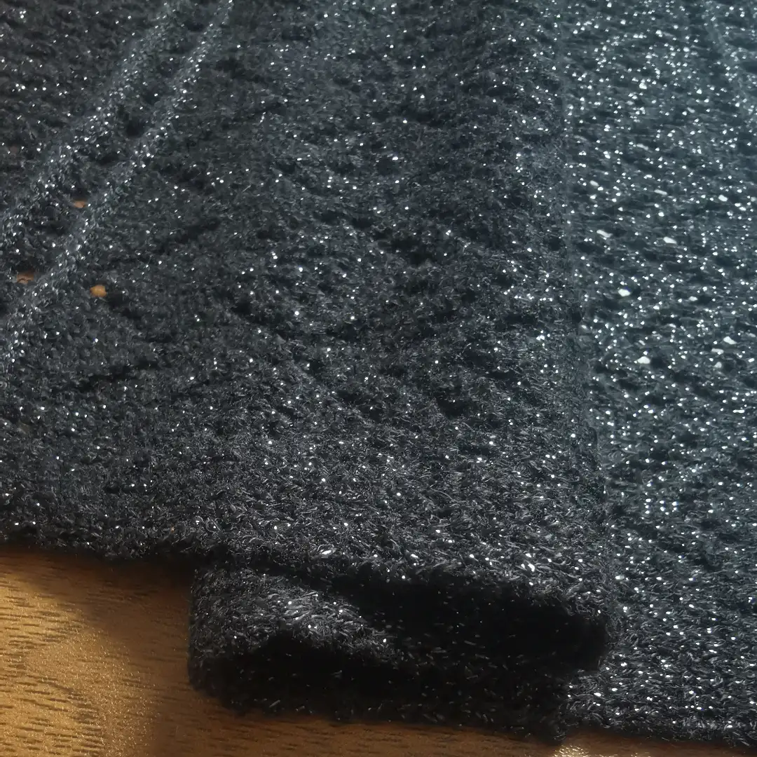 China Yarn for Open Cardigan (Sweater) Lurex Lurex Rayon Lurex 黑色 color buy from China wholesaler bulk order at wholesale price free worldwide shipping Alibaba