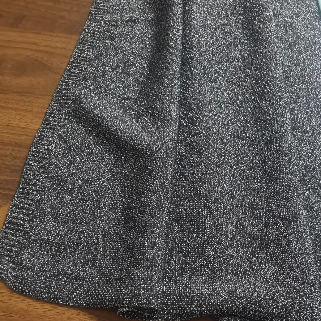 China Yarn for Open Cardigan (Sweater) Lurex Lurex Rayon Lurex 黑银 color buy from China wholesaler bulk order at wholesale price free worldwide shipping Alibaba