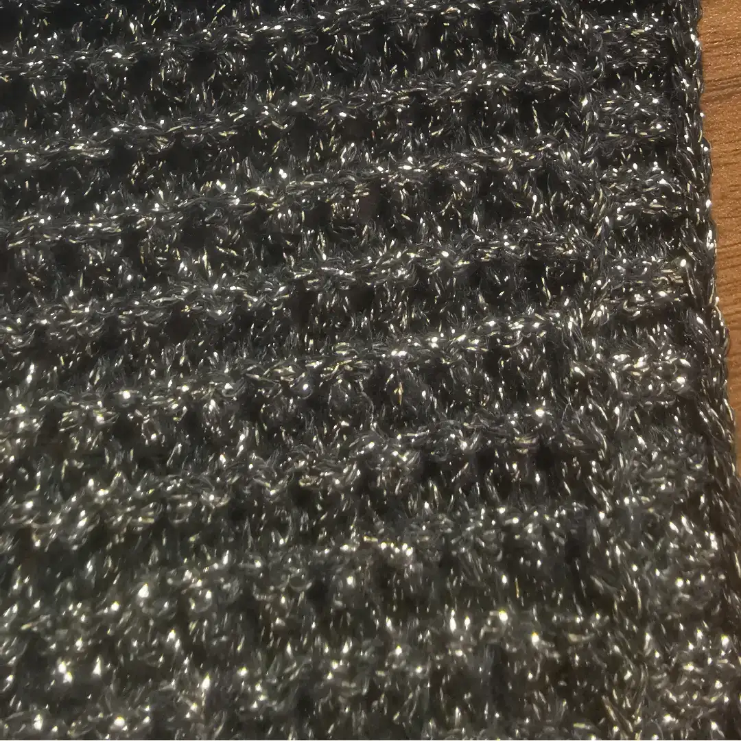 China Yarn for Open Cardigan (Sweater) Lurex Lurex Cotton Lurex 黑金 color buy from China wholesaler bulk order at wholesale price free worldwide shipping Alibaba