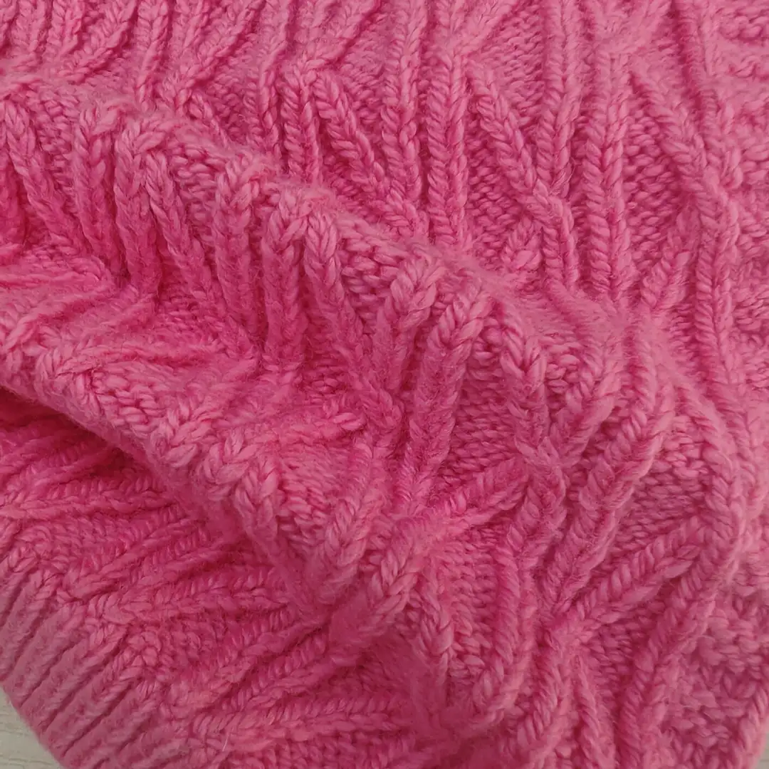 China Yarn for Hoodie,Open Cardigan (Sweater),Round Neck Pullover (Sweater),Crop Top Pullover (Sweater) Core Spun Yarn Regular Yarn Cotton PBT Pink color buy from China wholesaler bulk order at wholesale price free worldwide shipping Alibaba