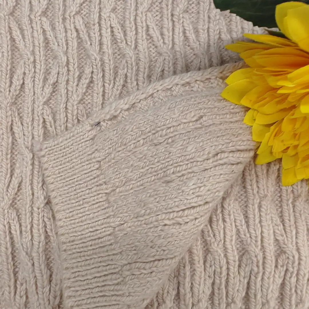 China Yarn for Hoodie,Open Cardigan (Sweater),Round Neck Pullover (Sweater),Crop Top Pullover (Sweater) Core Spun Yarn Regular Yarn Cotton PBT light pink color buy from China wholesaler bulk order at wholesale price free worldwide shipping Alibaba